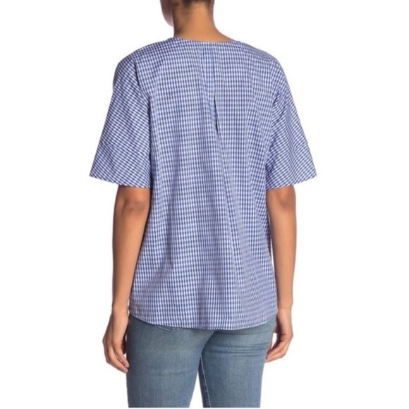 DR2 by Daniel Rainn V-Neck ToP - Picture 2 of 6